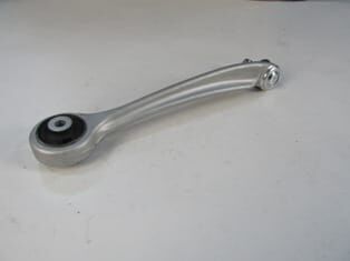 VOLKSWAGEN PASSAT- B5- 97/00; ÖN ÜST TABLA SAĞ DÜZ TİP ROTİLLİ/BURÇLU (SALINCAK) ALÜMİNYUM (SH)