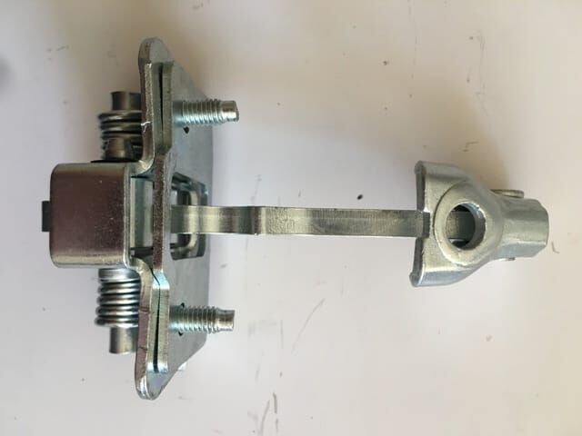 RENAULT MASTER- 1- 97/03; ÖN KAPI DURDURUCUSU SAĞ/SOL AYNI (ADET) (KAPI GERGİSİ)