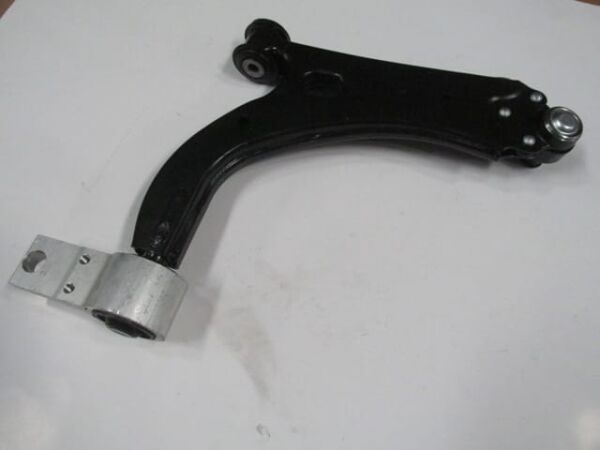 FORD FIESTA- 07/09; ÖN ALT TABLA SOL (BURÇLU/ROTİLLİ/TAKOZLU) (SALINCAK) (SH)