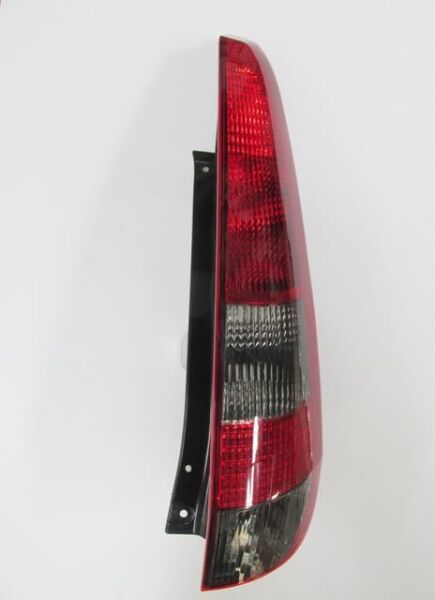 FORD FIESTA- 02/05; STOP LAMBASI SAĞ KIRMIZI/FÜME 5KAPI (DJ AUTO)