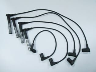 MERCEDES 190- W201- 83/93; BUJİ KABLOSU TAKIM (16V)(190 KASA M102)2.3/2.5 cc (YOW JUNG)