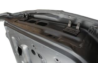 RENAULT R9- BROADWAY- 93/96; ARKA KAPI KOMPLE SOL MENTEŞELİ (İCELİ/ÇEKOMASTİKLİ)