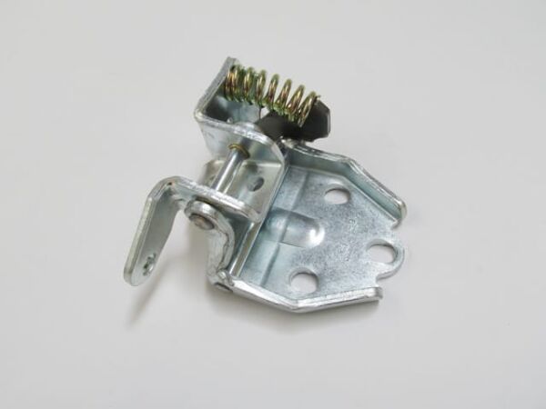 MITSUBISHI CANTER- FE635/659- 98/06; ÖN KAPI ALT MENTEŞESİ SAĞ (TYG)