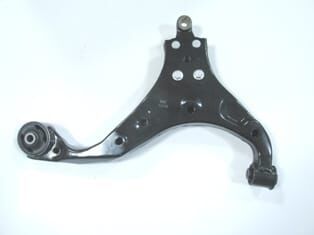 HYUNDAI TUCSON- 05/10; ÖN ALT TABLA SAĞ (BURÇLU/ROTİLSİZ) (SALINCAK) (SH)