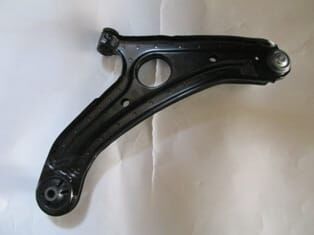 HYUNDAI GETZ- 03/05; ÖN ALT TABLA SOL ROTİLLİ/BURÇLU (SALINCAK)(SH)