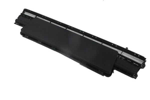 VOLKSWAGEN TRANSPORTER- T7.5- 19/24; ÖN TAMPON ALT PANJURU ORTA (PLAKA PLASTİĞİ) (SENSÖRSÜZ)