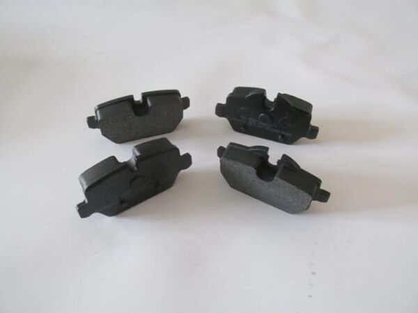 BMW 3 SERI- E90- 05/11; ARKA FREN BALATASI (KABLOSUZ)DİSK(95.20X44.63X17.4/95.20X50.95X17.4)(BRA