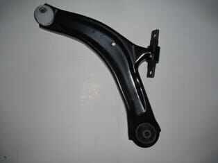 NISSAN QASHQAI- J10- 07/13; ÖN ALT TABLA SOL ROTİLLİ/BURÇLU (SALINCAK) (SH)