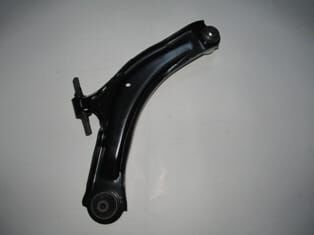 NISSAN QASHQAI- J10- 07/13; ÖN ALT TABLA SOL ROTİLLİ/BURÇLU (SALINCAK) (SH)