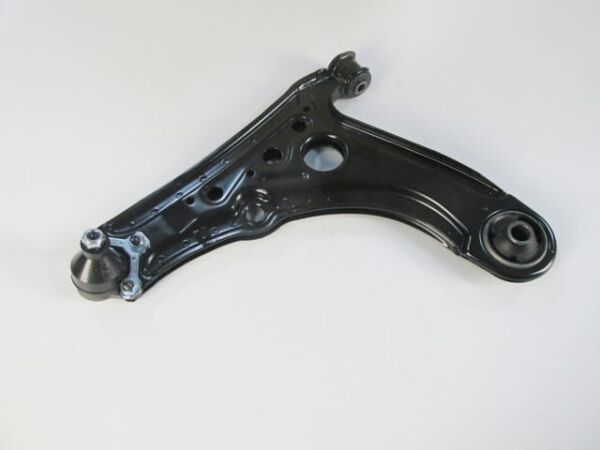 VOLKSWAGEN POLO- 3- 95/99; ÖN ALT TABLA SOL ROTİLLİ/BURÇLU (SALINCAK) (SH)