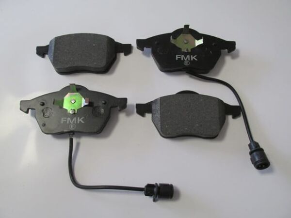 VOLKSWAGEN PASSAT- B5- 01/05; ÖN FREN BALATASI 1,6/1,8T/1,9TDI(2KABLOLU)DİSK)156,4X73,8X19,5)(FM