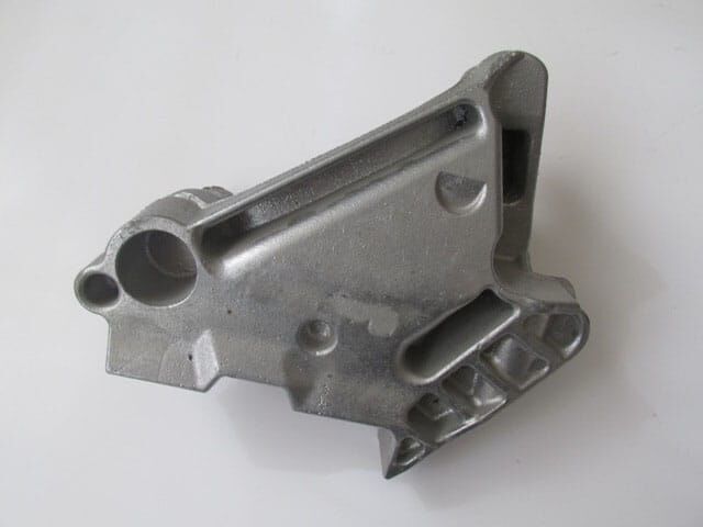 AUDI A3- SD/HB/SB- 12/16; MOTOR BAĞLANTI BRAKETİ 2.0 TDI (TAKOZ) (ALÜMİNYUM)