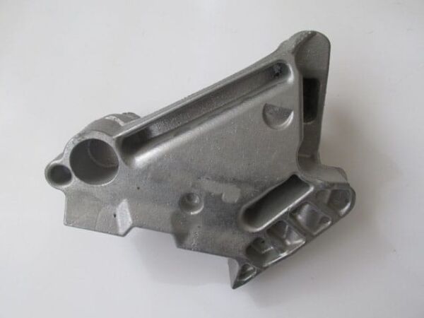 AUDI A3- SD/HB/SB- 12/16; MOTOR BAĞLANTI BRAKETİ 2.0 TDI (TAKOZ) (ALÜMİNYUM)