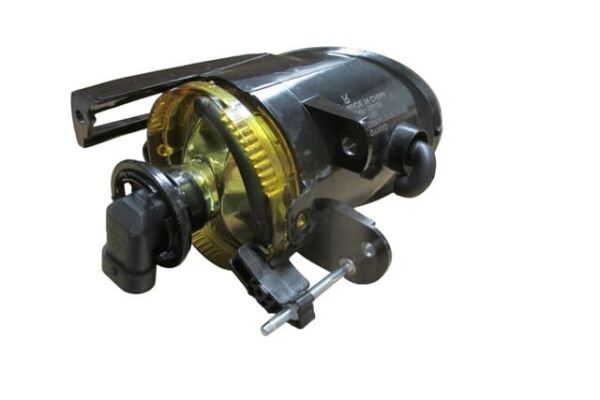 VOLKSWAGEN PASSAT- B6- 05/10; SİS LAMBASI SOL MERCEKSİZ (AMPÜLLÜ) (E MARKLI)