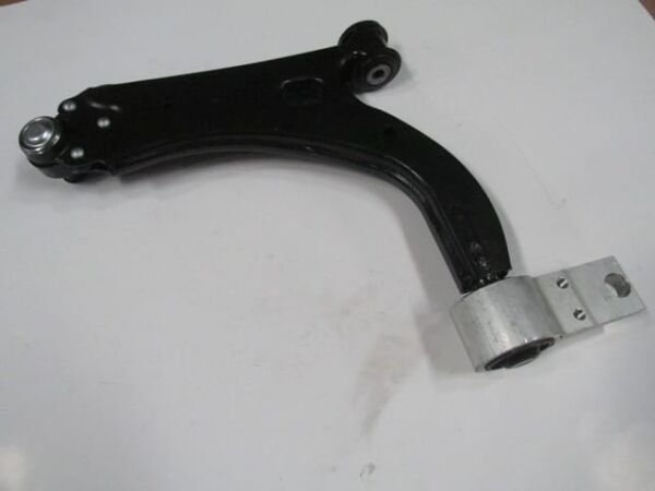 FORD FIESTA- 02/07; ÖN ALT TABLA SAĞ (BURÇLU/ROTİLLİ/TAKOZLU) (SALINCAK) (SH)