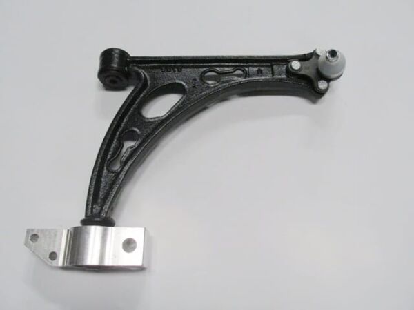 SKODA OCTAVIA- 05/09; ÖN ALT TABLA SAĞ BURÇLU/ROTİLLİ (SALINCAK) (SH)