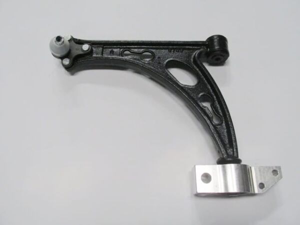 SKODA OCTAVIA- 05/09; ÖN ALT TABLA SOL BURÇLU/ROTİLLİ (SALINCAK) (SH)