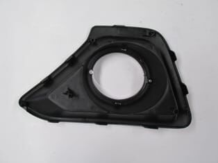 HYUNDAI I10- 13/16; SİS LAMBA KAPAĞI SAĞ (NİKELAJ ÇERÇEVELİ) (BFN)