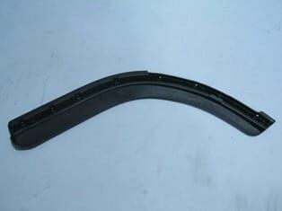 MITSUBISHI CANTER- FUSO- 06/12; ÇAMURLUK AĞZI PLASTİĞİ SOL (FE711) (BFN)