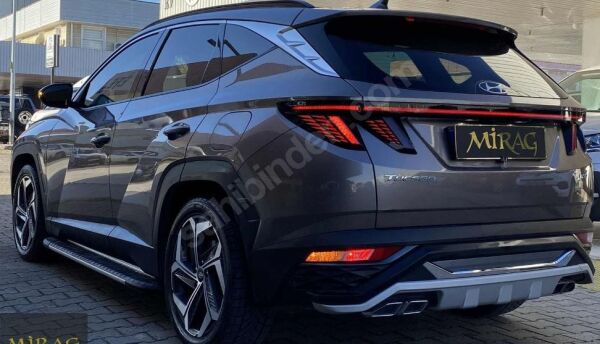HYUNDAI TUCSON- 21/25; ARAÇ BİLGİLERİ VE RESİMLERİ