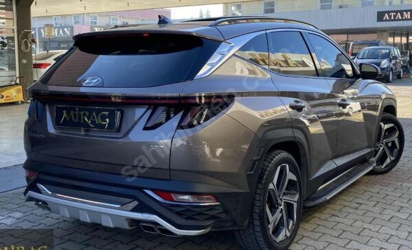 HYUNDAI TUCSON- 21/25; ARAÇ BİLGİLERİ VE RESİMLERİ