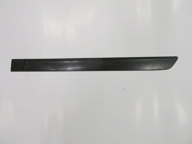 SKODA FABIA- 07/15; ARKA KAPI BANDI SOL SİYAH/YAPIŞTIRMALI (BFN)