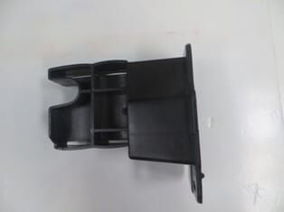 RENAULT CLIO- 4- HB- 13/16; ÖN TAMPON DEMİRİ BAĞLANTI BRAKETİ SAĞ PLASTİK