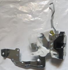 MITSUBISHI CANTER- FUSO- 06/12; ÖN KAPI KİLİDİ SAĞ (FE711/839/859E/859G) (TYG)