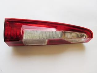 RENAULT MASTER- 4- 20/24; STOP LAMBASI SOL KIRMIZI/BEYAZ DUYSUZ (MARS) (E MARKLI)