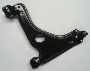 OPEL VECTRA- B- 96/99; ÖN ALT TABLA SOL ROTİLLİ/BURÇLU (SALINCAK) (SH)