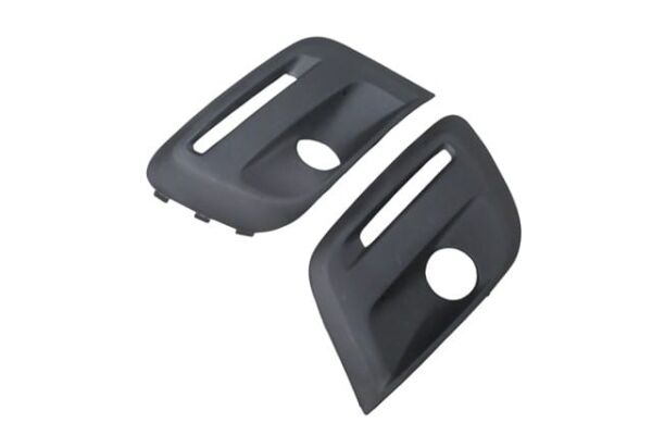 PEUGEOT PARTNER- TEPEE- 10/18; SİS LAMBA KAPAĞI SAĞ/SOL SET 2 PARÇA (SİS/GÜNDÜZ FARI DELİKLİ)