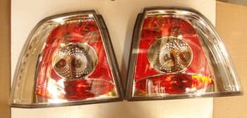 OPEL VECTRA- B- 99/02; MODİFİYE STOP LAMBASI SAĞ/SOL SET 2 PARÇA NİKELAJLI/KIRMIZI (TYC)