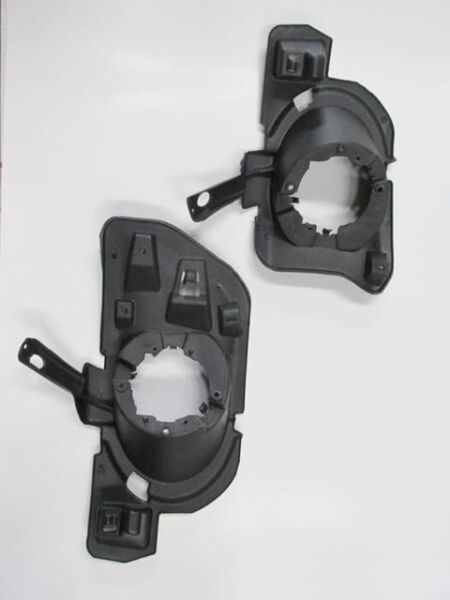 PEUGEOT PARTNER- TEPEE- 12/18; SİS LAMBA İÇ BAĞLANTI BRAKETİ SAĞ/SOL SET (2 PARÇA) PLASTİK