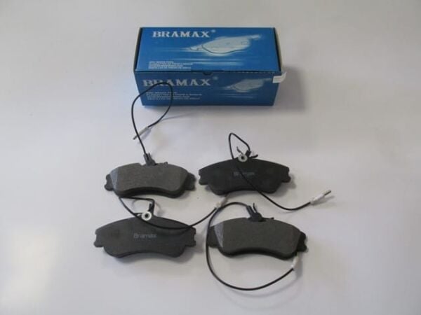 PEUGEOT 306- SD/HB- 97/00; ÖN FREN BALATASI (4 KABLOLU)(DİSK) (129,7X56X18,5) (BRAMAX)