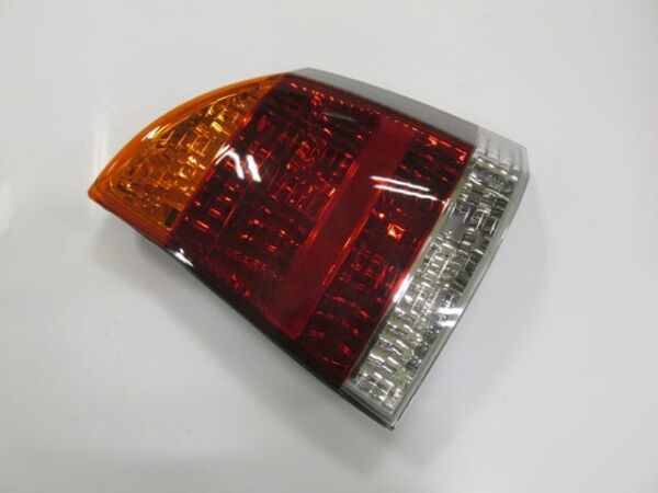 OPEL VECTRA- C- 03/05; STOP LAMBASI SAĞ SARI/KIRMIZI/BEYAZ