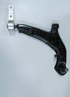 NISSAN PRIMERA- P12- 03/08; ÖN ALT TABLA SAĞ (BURÇLU/ROTİLLİ/TAKOZLU) (SALINCAK) (SH)