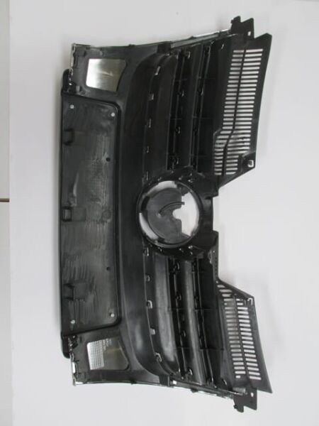 VOLKSWAGEN JETTA- 5- 06/10; ÖN PANJUR (NİKELAJ KAPLAMALI) SENSÖR DELİKSİZ (PLAKALIK 52 CM) (TW)