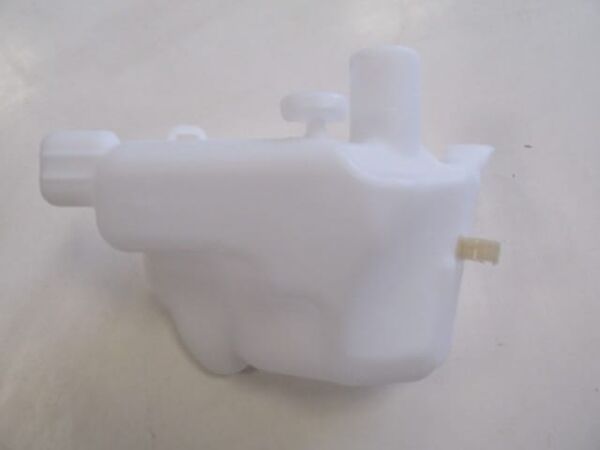 PEUGEOT PARTNER- TEPEE- 10/18; ÖN CAM SU BİDONU/DEPOSU