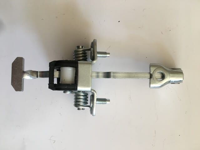 OPEL VECTRA- C- 03/05; ÖN KAPI DURDURUCUSU SAĞ/SOL AYNI (ADET) (KAPI GERGİSİ)