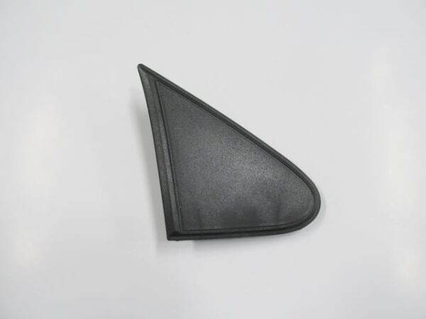 PEUGEOT PARTNER- TEPEE- 10/18; KAPI AYNA MUSKASI SAĞ SİYAH (ÇAMURLUK ÜST ÜÇGEN PLASTİĞİ)