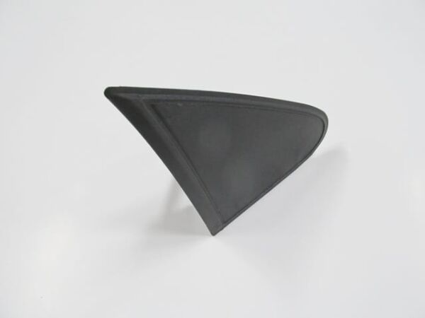 PEUGEOT PARTNER- TEPEE- 10/18; KAPI AYNA MUSKASI SAĞ SİYAH (ÇAMURLUK ÜST ÜÇGEN PLASTİĞİ)