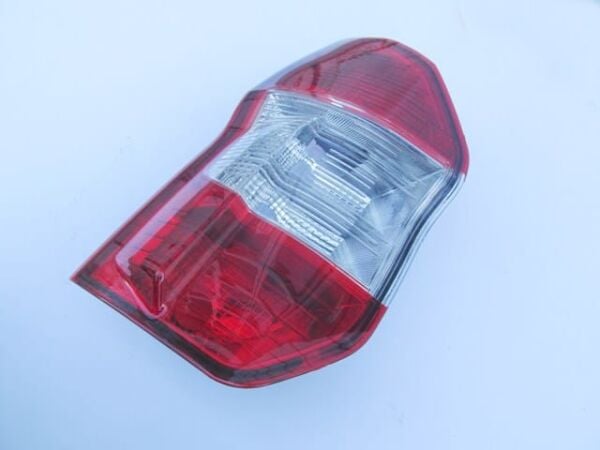 FORD TOURNEO COURIER- 18/23; STOP LAMBASI SOL KIRMIZI/BEYAZ (MARS)