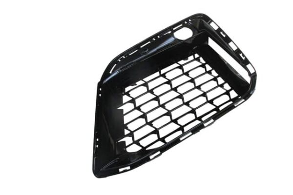 BMW 5 SERI- G30- 20/22; SİS LAMBA KAPAĞI SOL PARLAK SİYAH (SİS DELİKSİZ) (SENSÖRLÜ) (M-TECH/LCI)