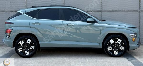HYUNDAI KONA- 23/25; ARAÇ BİLGİLERİ VE RESİMLERİ