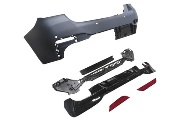 BMW 5 SERI- G30- 20/22; ARKA TAMPON ASTARLI(KARLIKLI-REFLEKTÖRLÜ-BRAKETLİ-ÇEKİ KAPAKLI-SENSÖRLÜ)(M5)