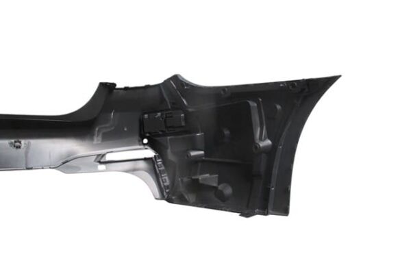 BMW 5 SERI- G30- 20/22; ARKA TAMPON ASTARLI(KARLIKLI-REFLEKTÖRLÜ-BRAKETLİ-ÇEKİ KAPAKLI-SENSÖRLÜ)(M5)