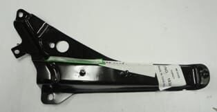 MITSUBISHI L200- PICK UP- 99/01; ÖN TAMPON DIŞ BRAKETİ BÜYÜK SAĞ (ORİJİNAL)