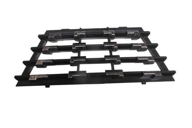 PEUGEOT 208- 20/23; ÖN PANJUR ALT ORTA KAPAK (RADAR KAPAĞI) PETEKLERİ SİYAH/NİKELAJLI (TW)