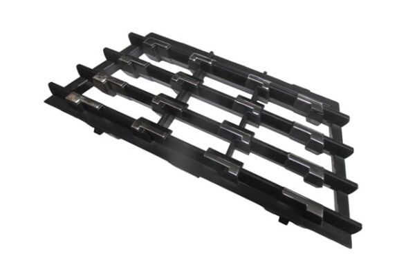 PEUGEOT 208- 20/23; ÖN PANJUR ALT ORTA KAPAK (RADAR KAPAĞI) PETEKLERİ SİYAH/NİKELAJLI (TW)