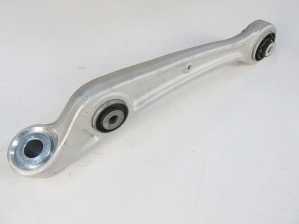 AUDI A4- 08/12; ÖN ALT TABLA SAĞ DÜZ TİP BURÇLU/ROTİLSİZ (SALINCAK) ALÜMİNYUM (SH)